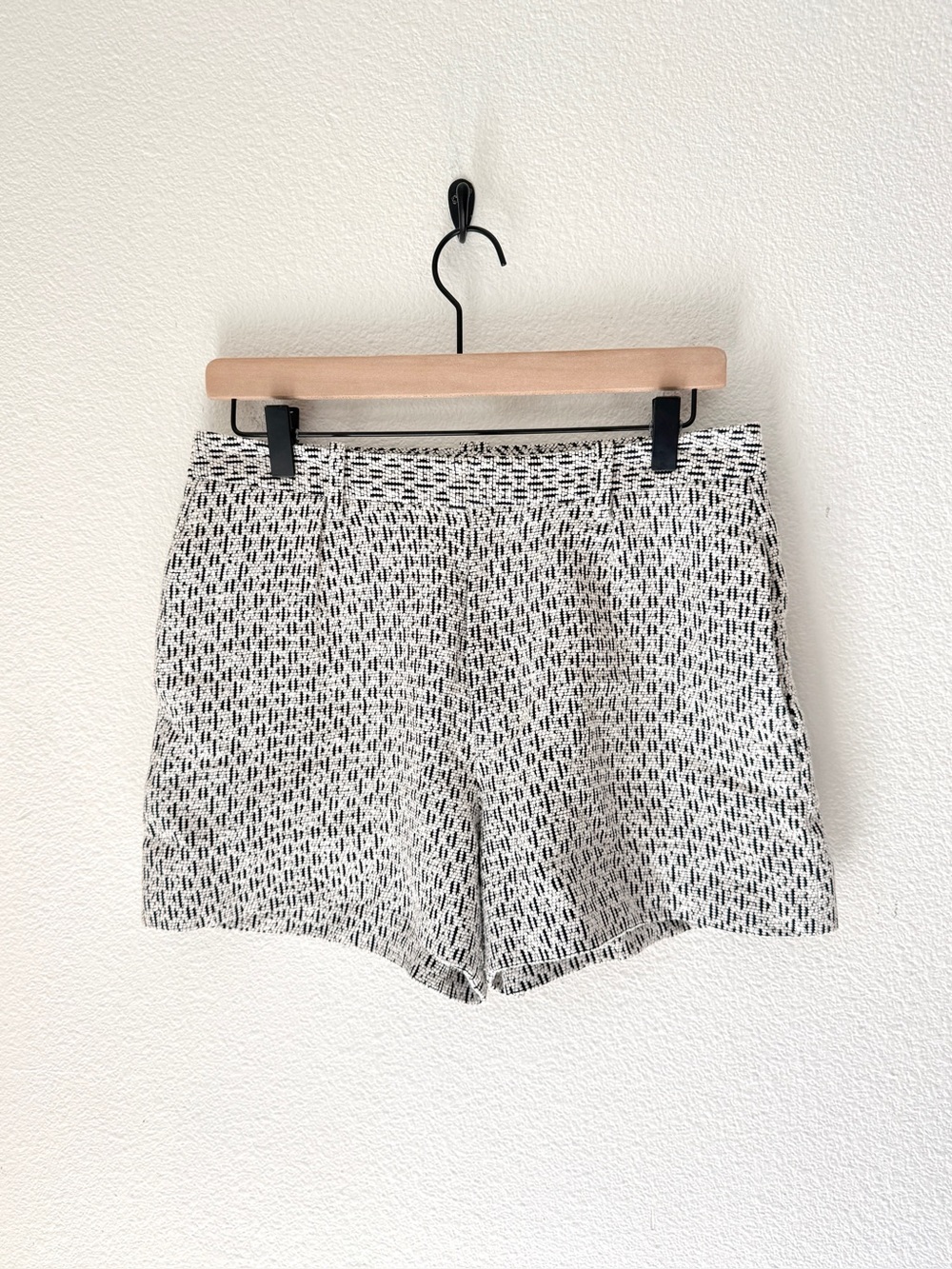 NWOT AYR Black & White Woven Trouser Shorts - Sz 6
